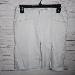 AUR A/U/R WOMEN'S SZ 4 GOLF SHORTS